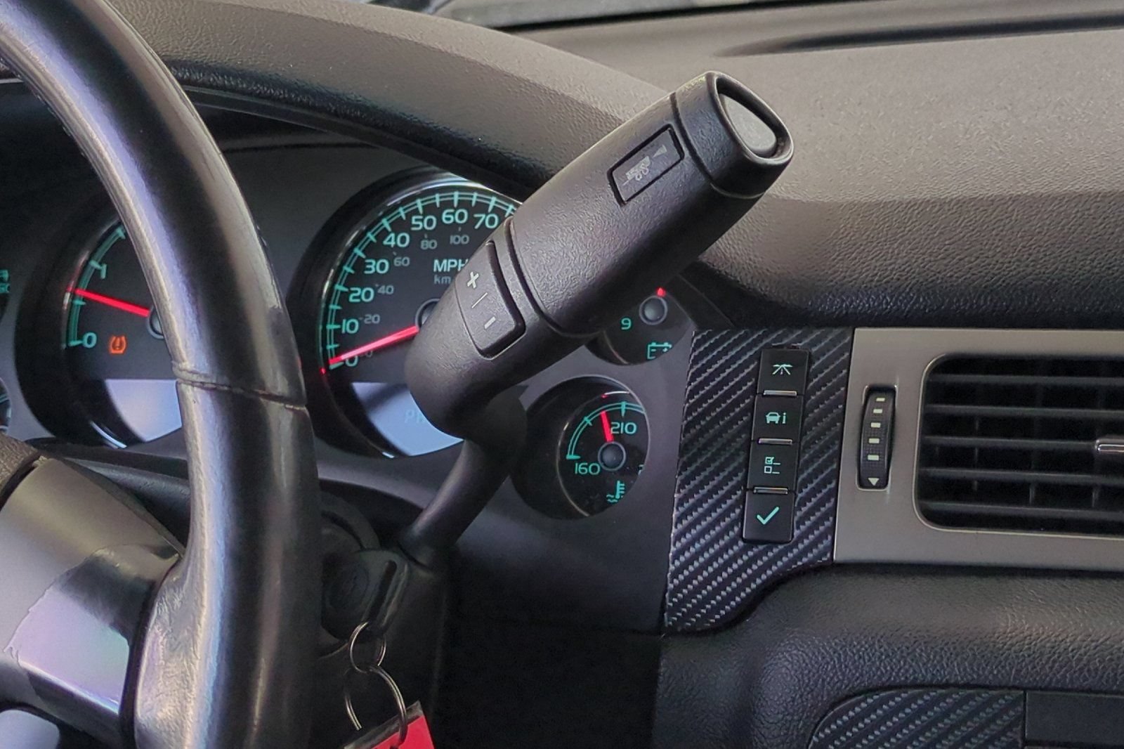 Used 2011 Chevrolet Silverado 2500 LTZ w/ LTZ Plus Package AWD/4WD image 31