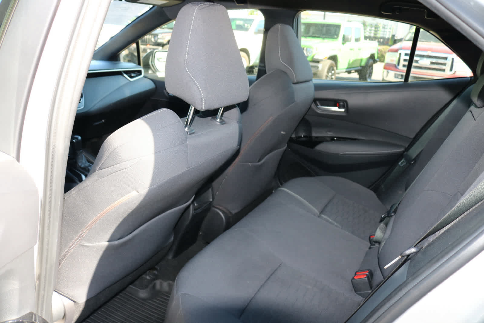 Used 2022 Toyota Corolla SE FWD image 25