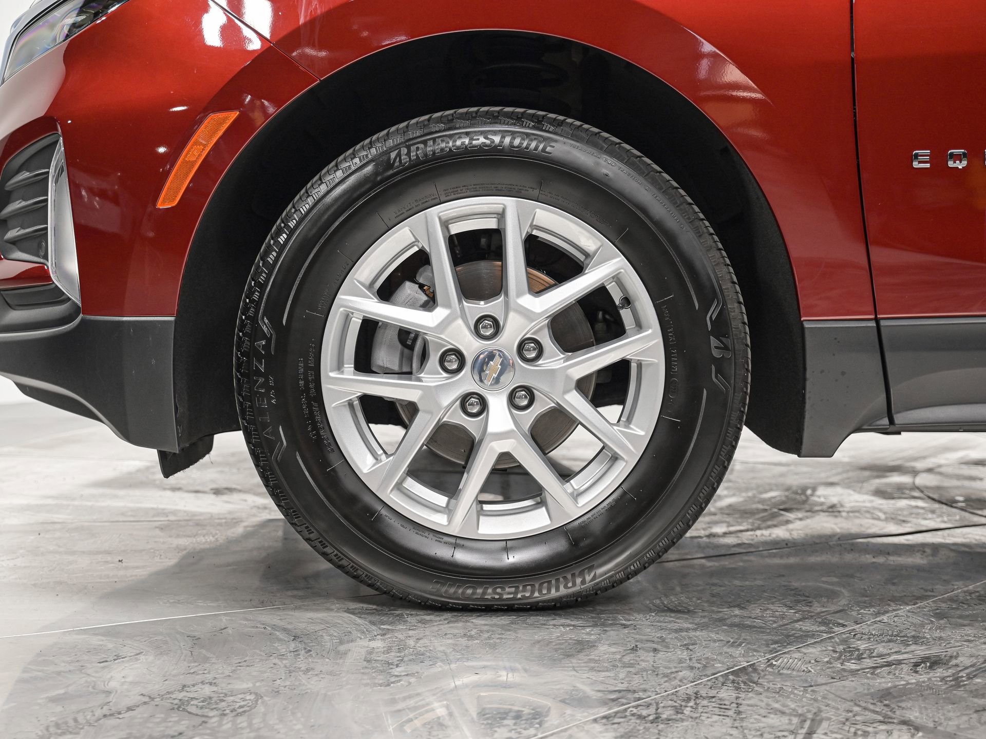 Used 2023 Chevrolet Equinox LT AWD/4WD image 3