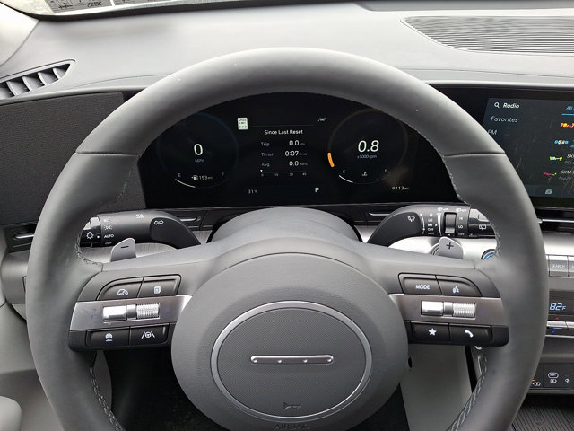 Used 2024 Hyundai Kona Limited image 20