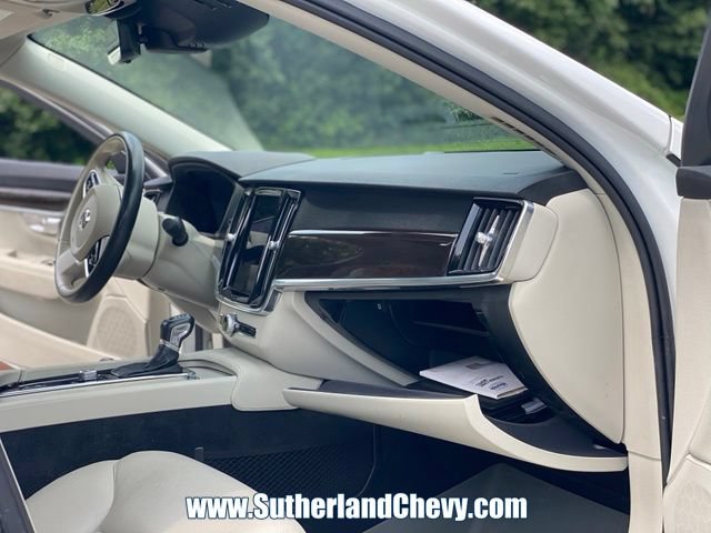 Used 2017 Volvo S90 T5 Momentum w/ Convenience Package FWD image 20