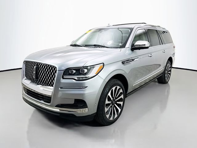 Used 2024 Lincoln Navigator L Black Label image 3