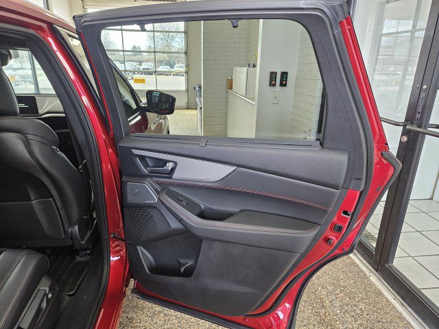 Used 2025 Acura MDX A-Spec image 17