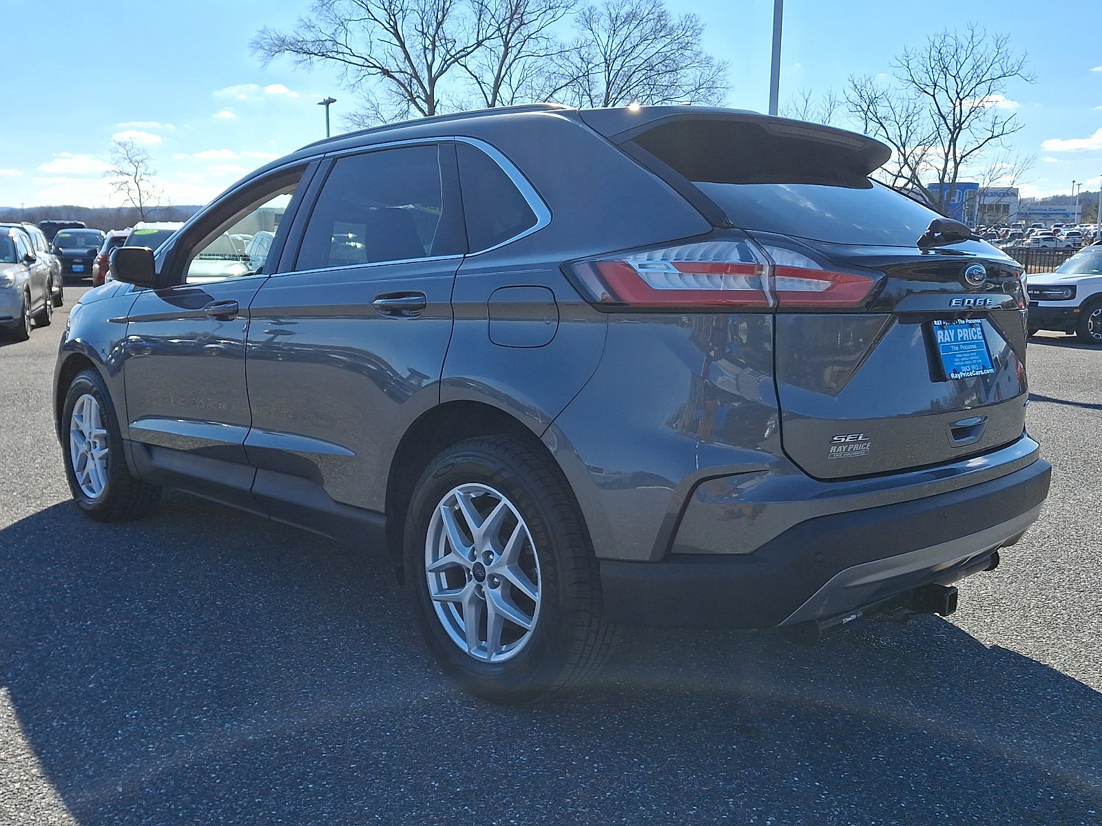 Certified 2022 Ford Edge SEL w/ Convenience Package AWD/4WD image 4