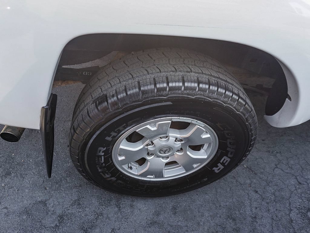 Used 2009 Toyota Tacoma PreRunner RWD image 9