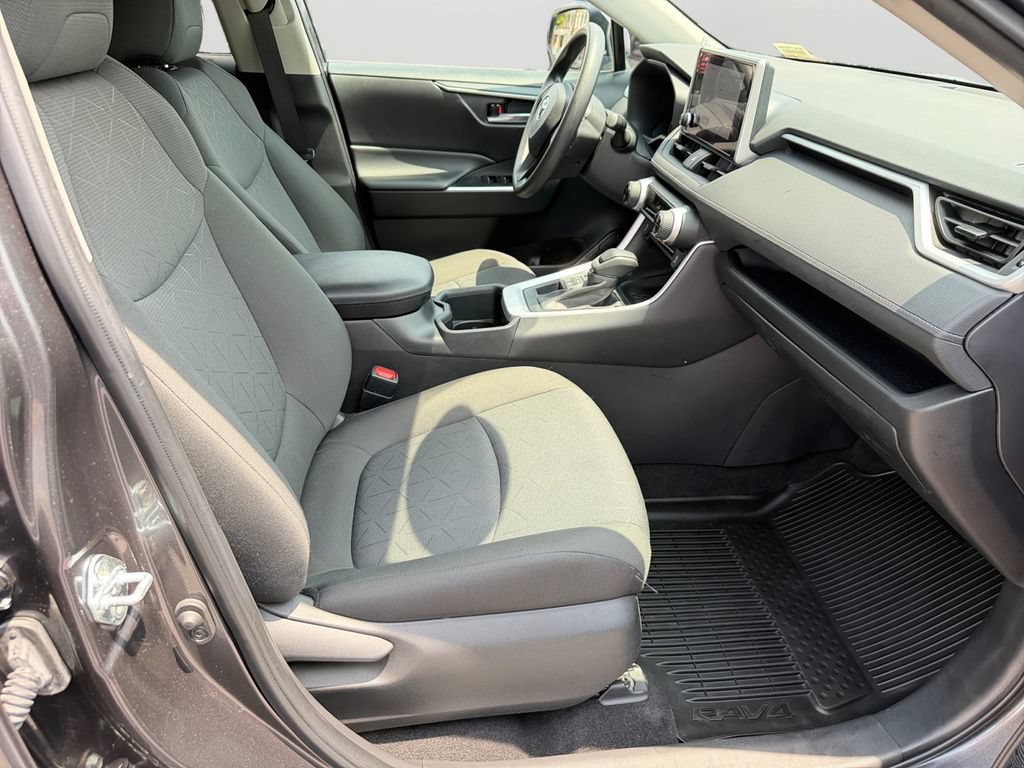 Used 2024 Toyota RAV4 XLE w/ Convenience Package AWD/4WD image 12