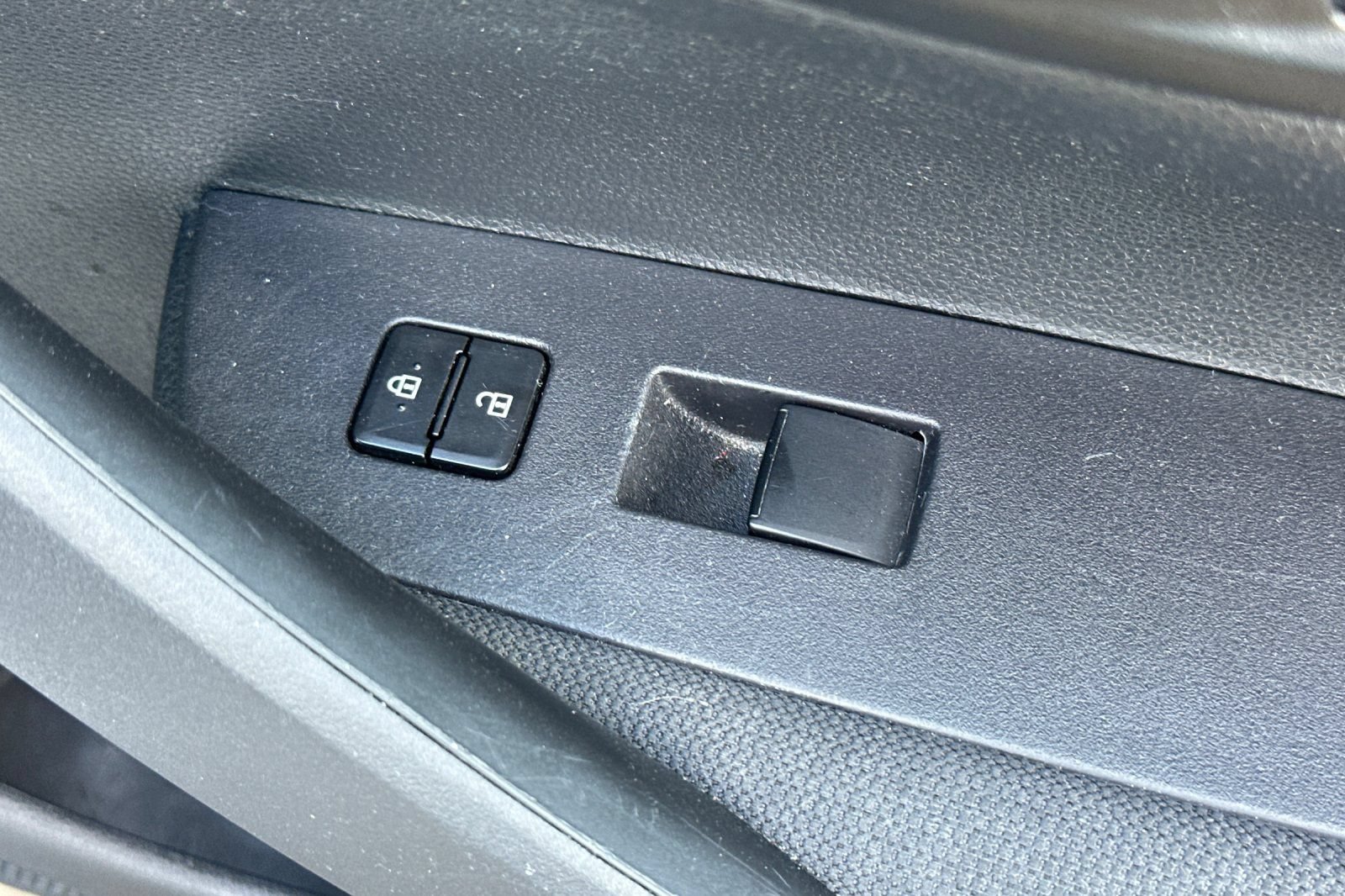 Used 2024 Toyota Corolla LE FWD image 21