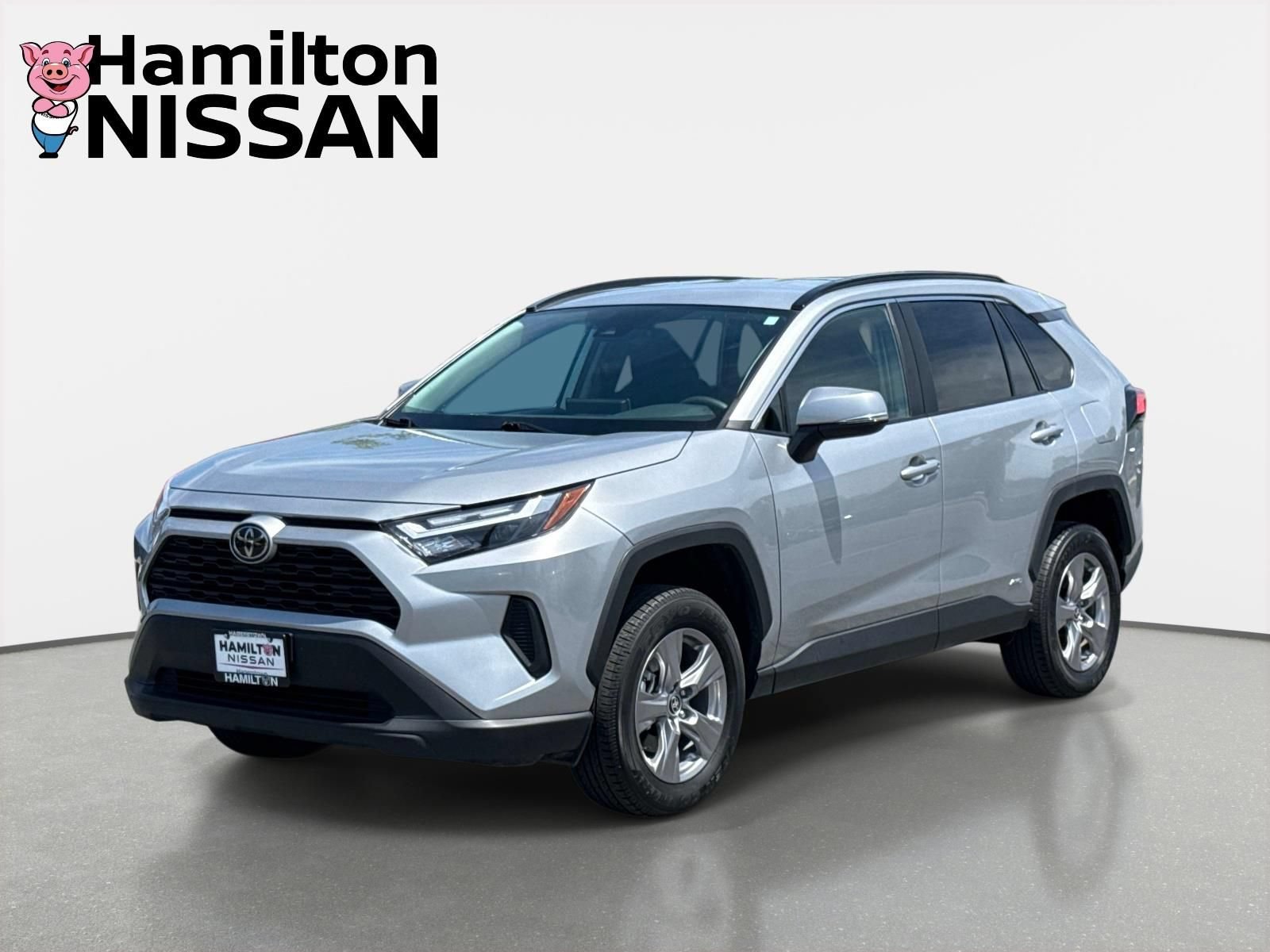 Used 2025 Toyota RAV4 XLE AWD/4WD image 5