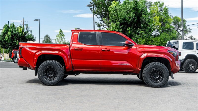 Used 2024 Toyota Tacoma SR5 AWD/4WD image 5