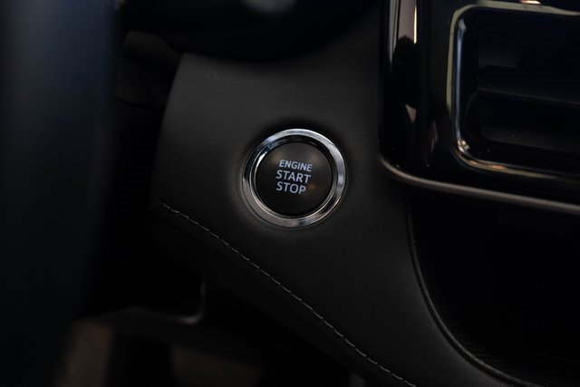 Used 2023 Toyota Highlander XLE image 28