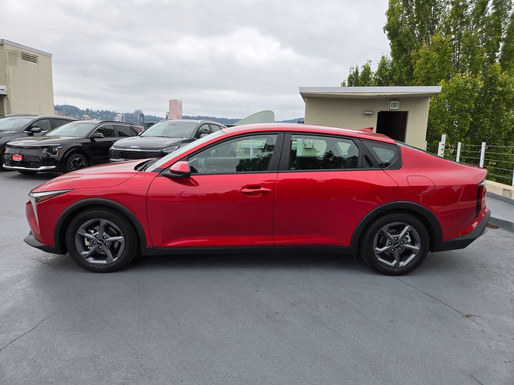 Certified 2025 Kia K4 FWD image 6