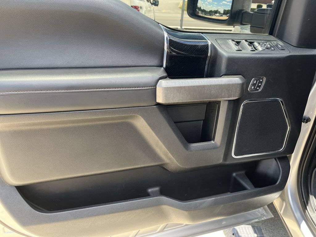 Used 2020 Ford F250 Platinum w/ FX4 Off-Road Package AWD/4WD image 13