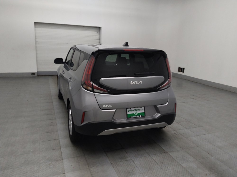 Used 2025 Kia Soul LX w/ LX Technology Package image 6