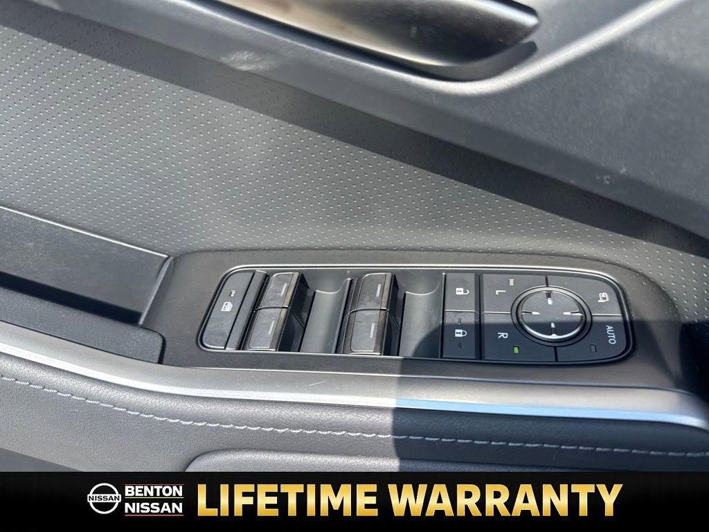 Used 2026 Lexus GX 550 image 13