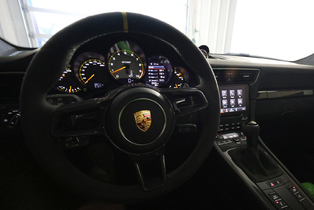 Used 2019 Porsche 911 GT3 RS RWD image 18