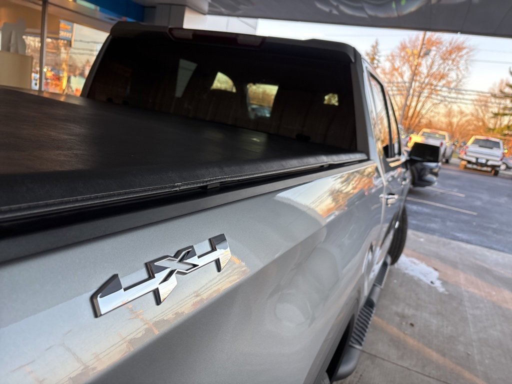 Used 2023 GMC Sierra 1500 Elevation image 34