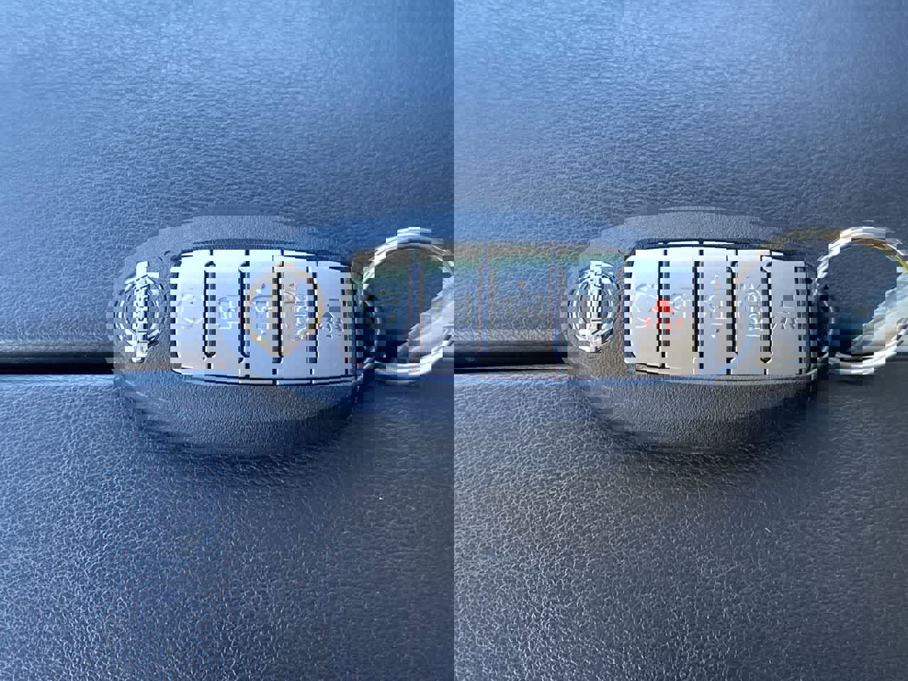 Used 2021 Nissan Rogue SV w/ Premium Package image 32