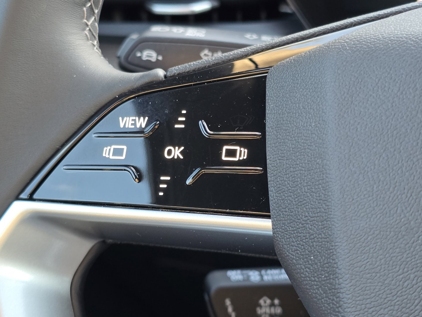 Certified 2025 Audi Q5 Premium w/ Convenience Package image 22