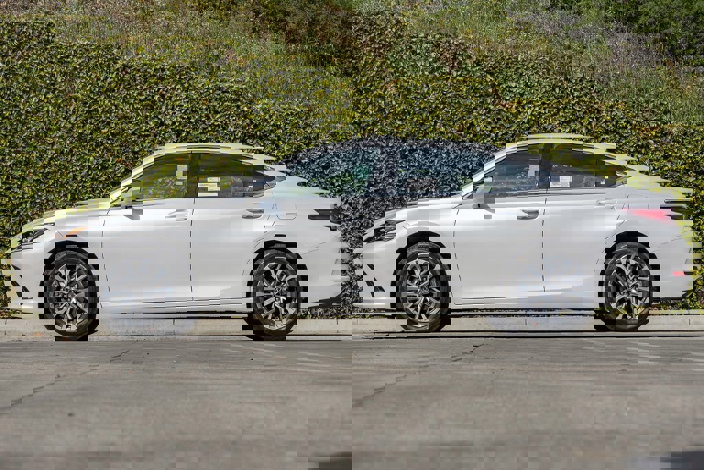 New 2025 Lexus ES 350 image 6