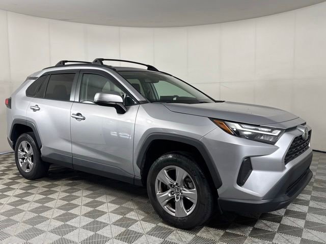 Used 2023 Toyota RAV4 XLE w/ Convenience Package FWD image 14