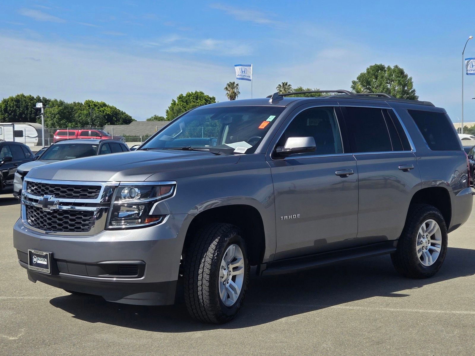 Used 2018 Chevrolet Tahoe LS RWD image 3