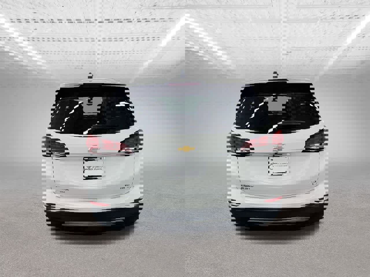 Used 2023 Chevrolet Equinox LT w/ LPO, Floor Liner Package image 4