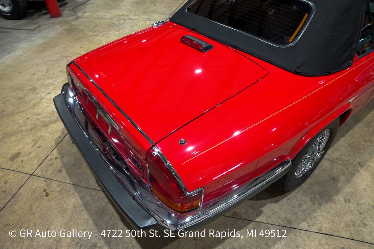 Used 1989 Jaguar XJS V12 Convertible RWD image 34