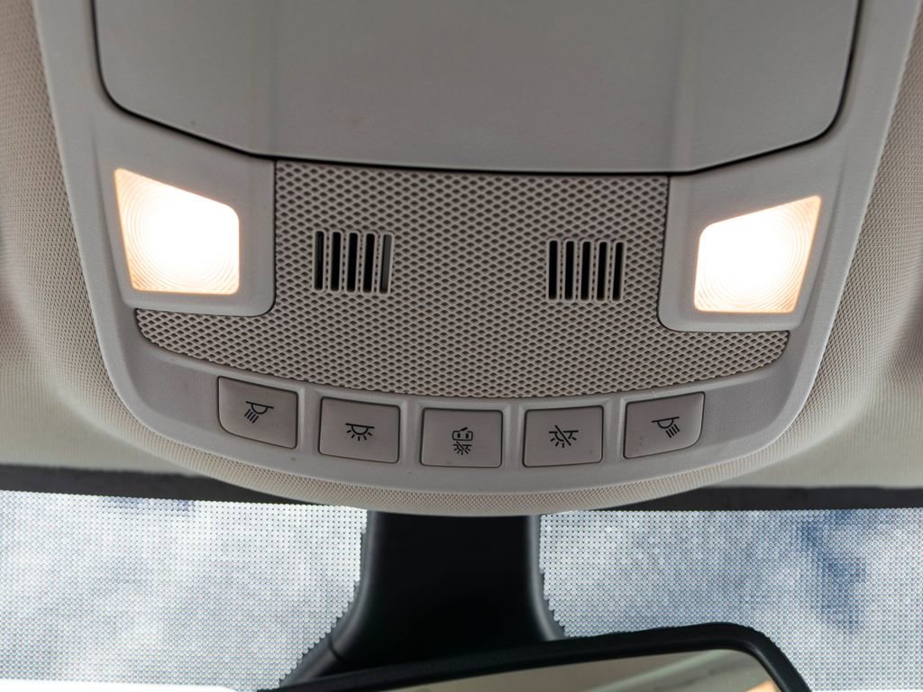Used 2024 Ford Edge Titanium AWD/4WD image 29