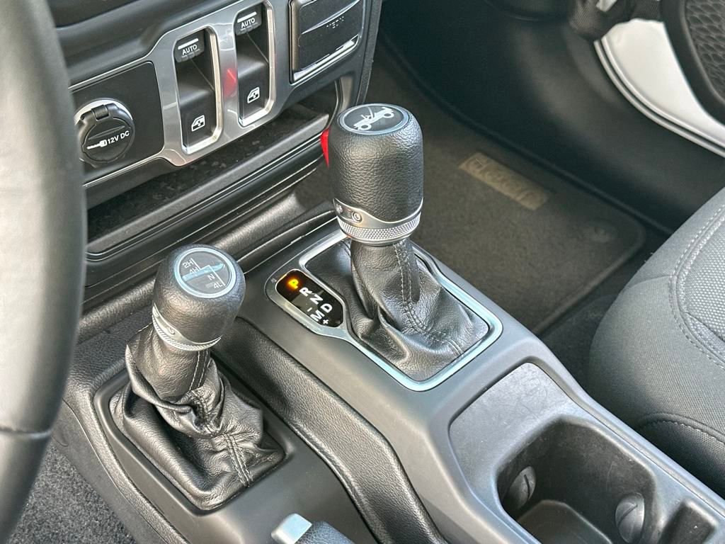 Used 2019 Jeep Wrangler Sport S image 19