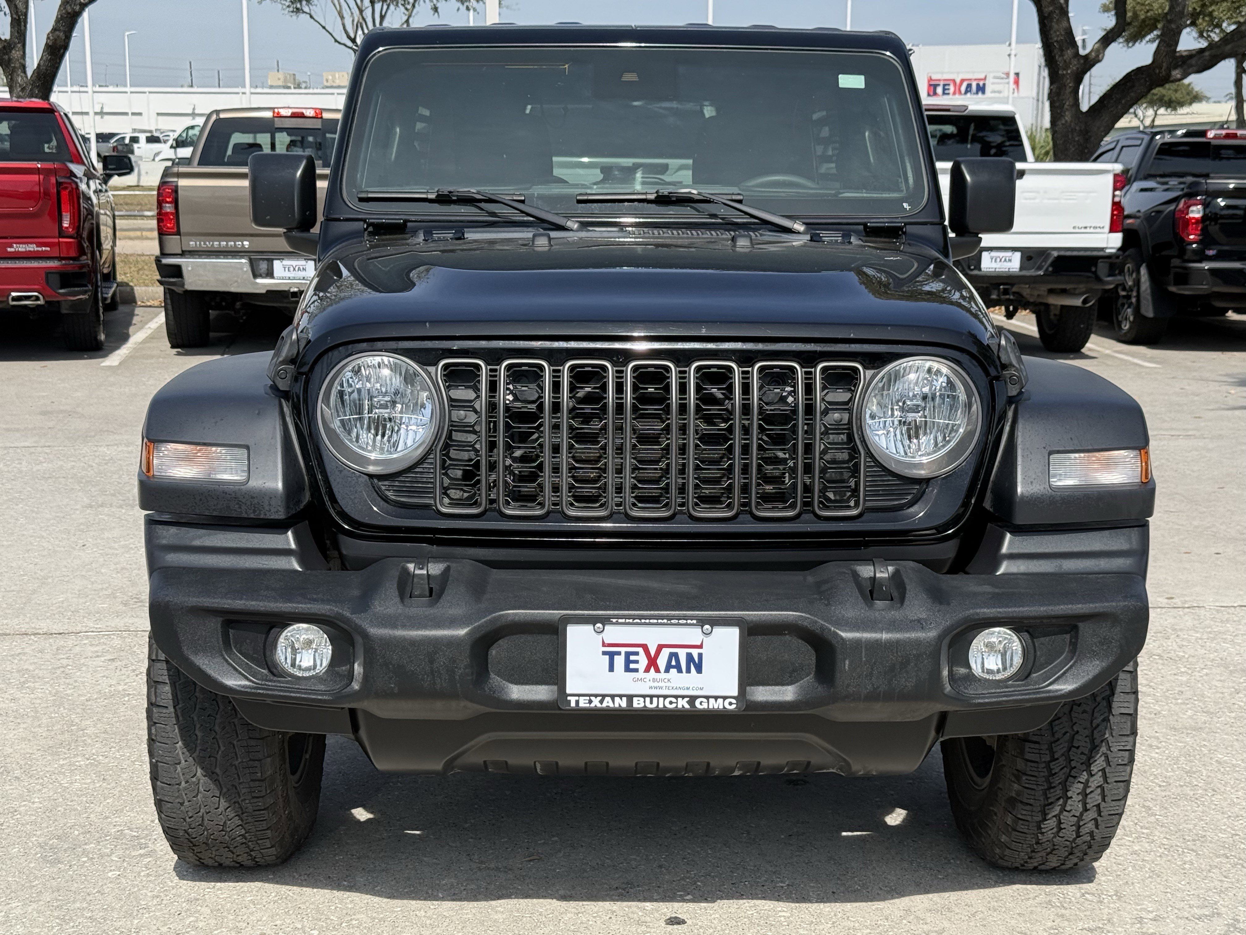 Used 2024 Jeep Wrangler Sport S image 10
