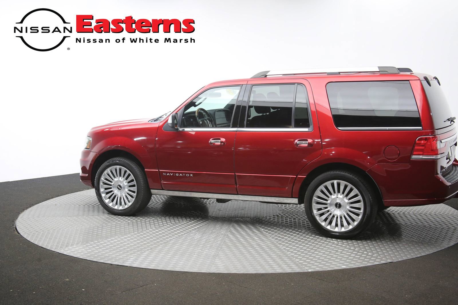 Used 2016 Lincoln Navigator Reserve AWD/4WD image 65