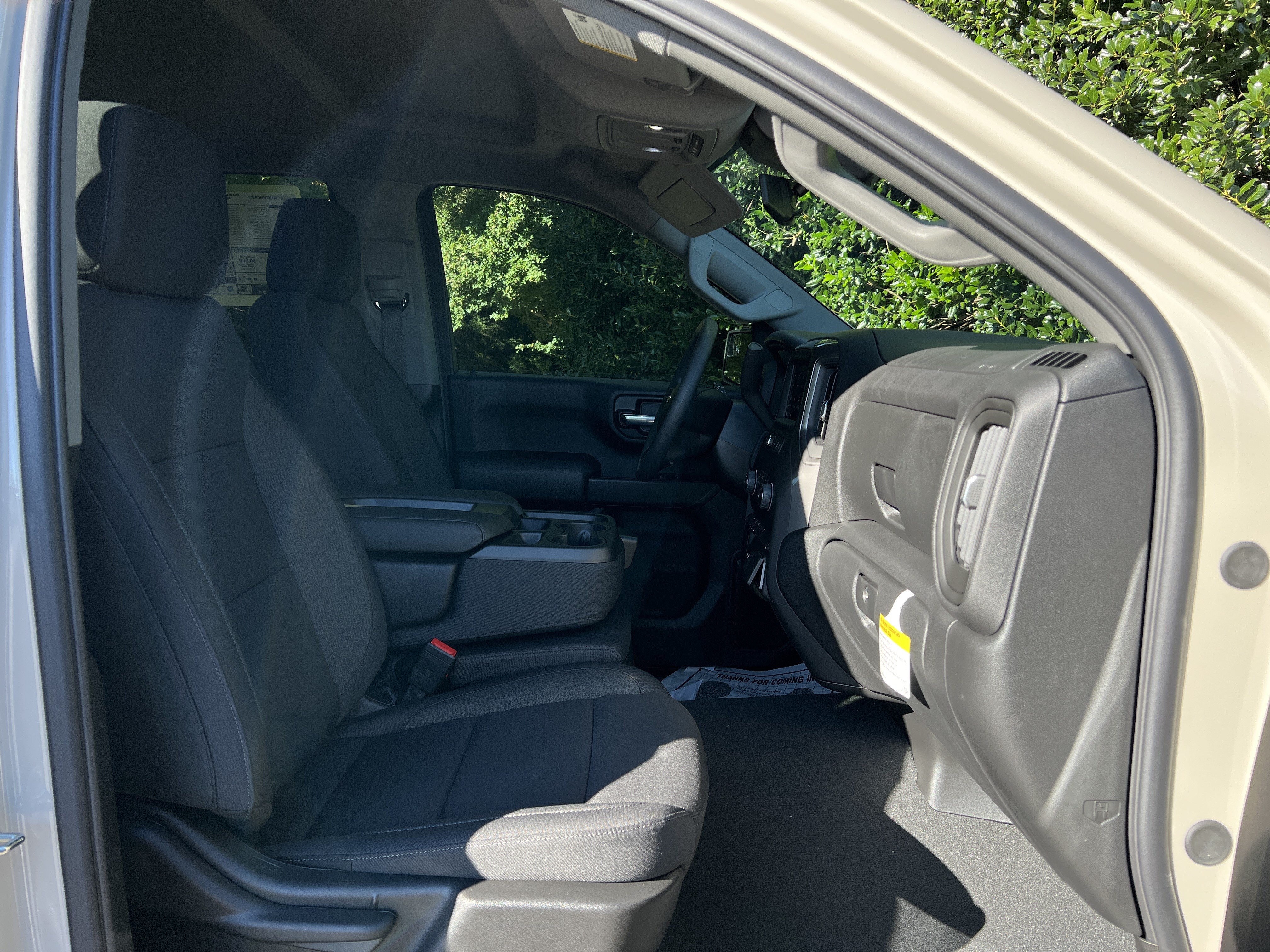 New 2026 Chevrolet Silverado 1500 Custom w/ Turbomax Blackout Package AWD/4WD image 33
