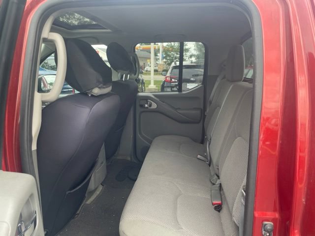 Used 2016 Nissan Frontier SV w/ SV Value Truck Package AWD/4WD image 7