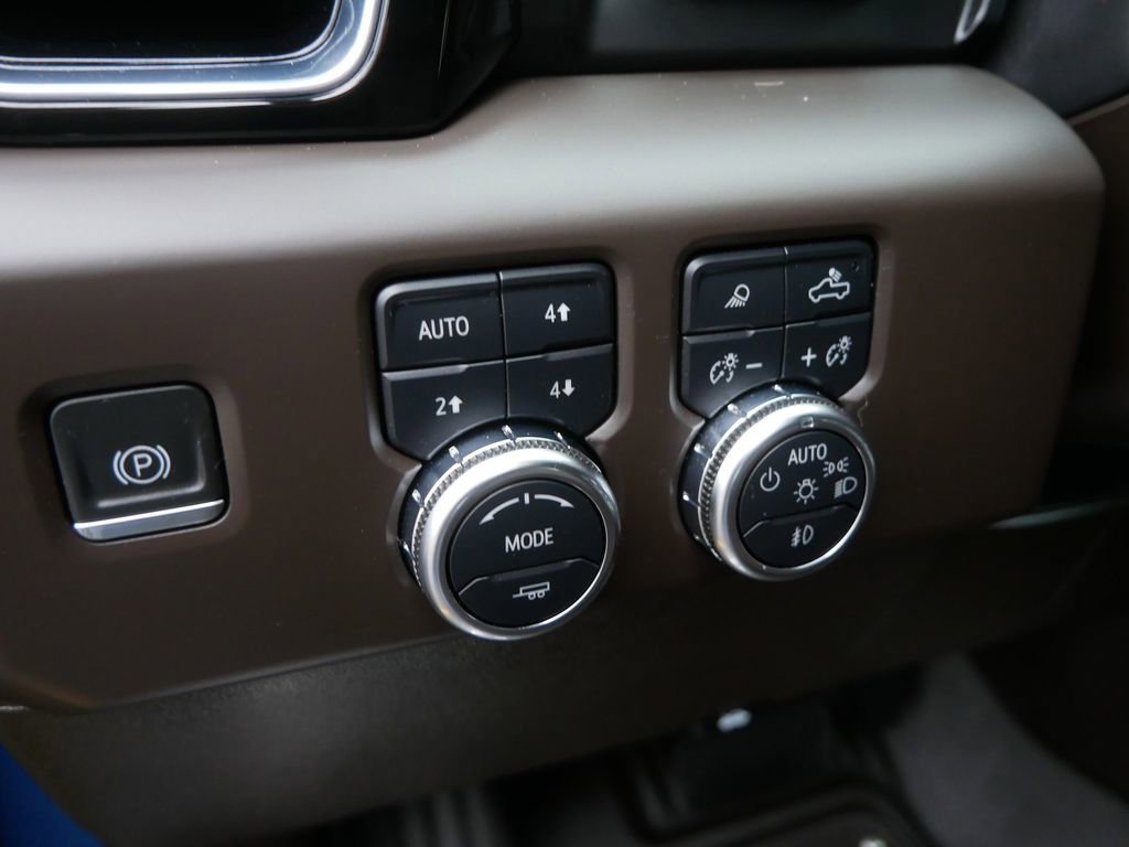 Used 2024 GMC Sierra 1500 Denali w/ Denali Reserve Package image 17