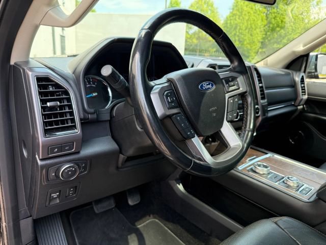 Used 2019 Ford Expedition Max Platinum AWD/4WD image 16