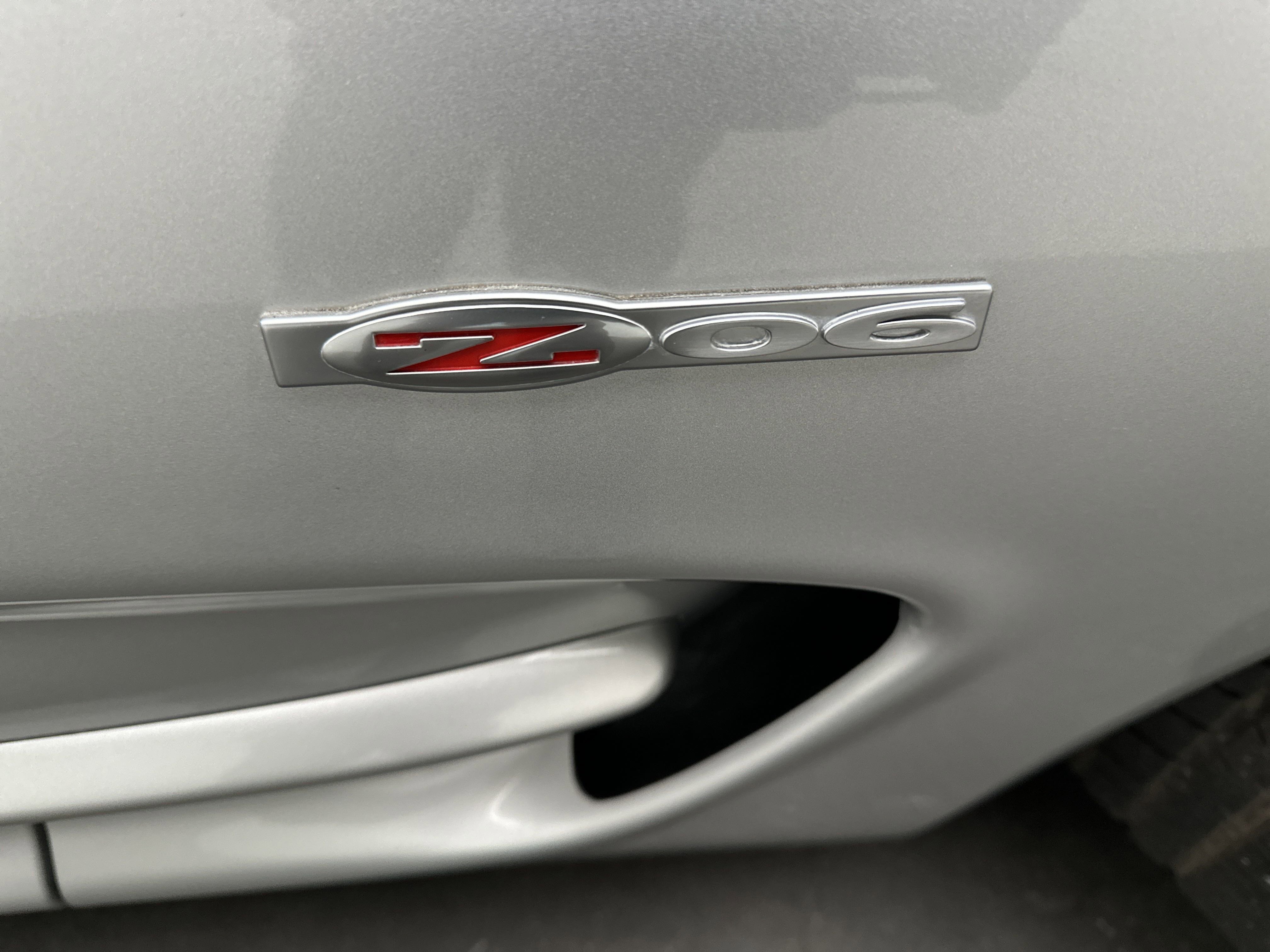 Used 2001 Chevrolet Corvette Z06 w/ Memory Pkg image 11