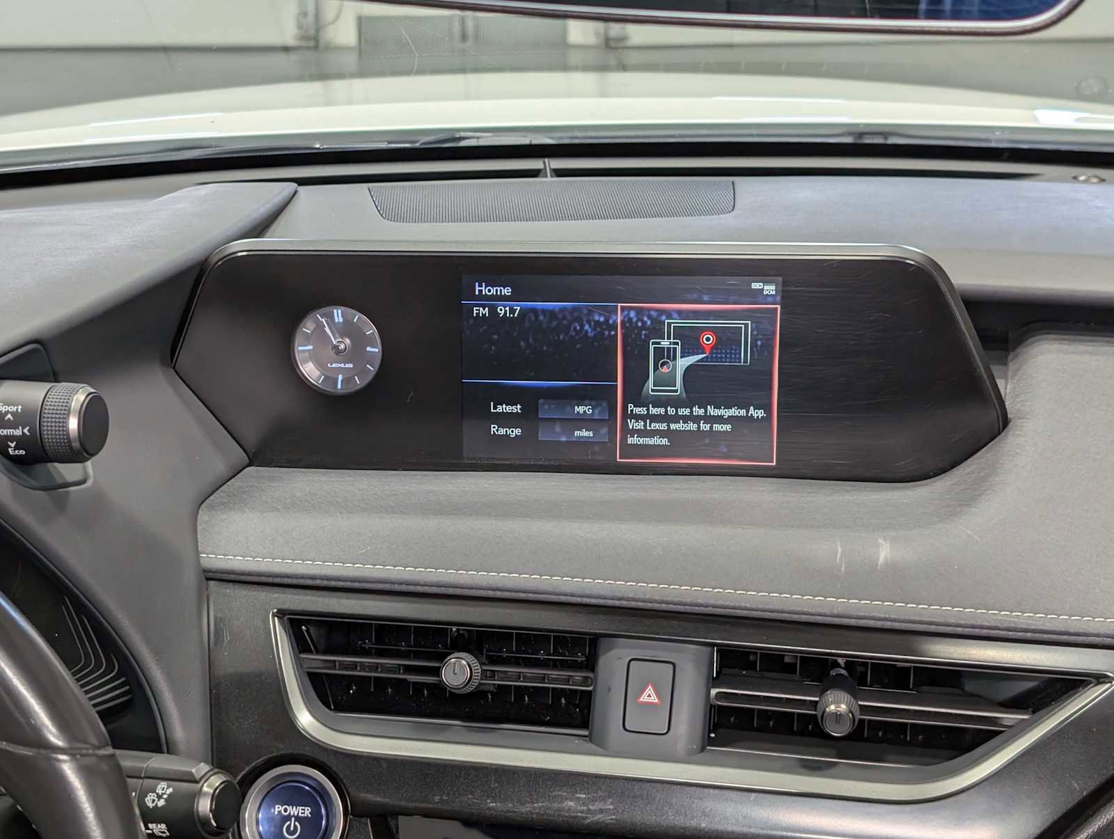 Used 2020 Lexus UX 250h w/ Premium Package image 18