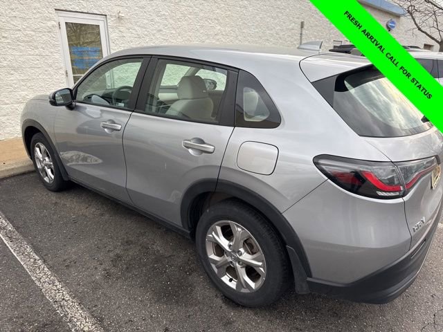 Used 2023 Honda HR-V LX image 11