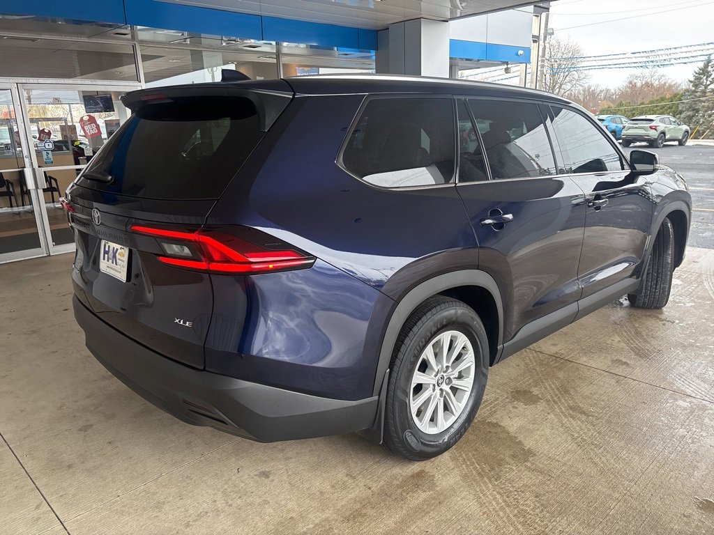 Used 2025 Toyota Grand Highlander AWD Hybrid image 5