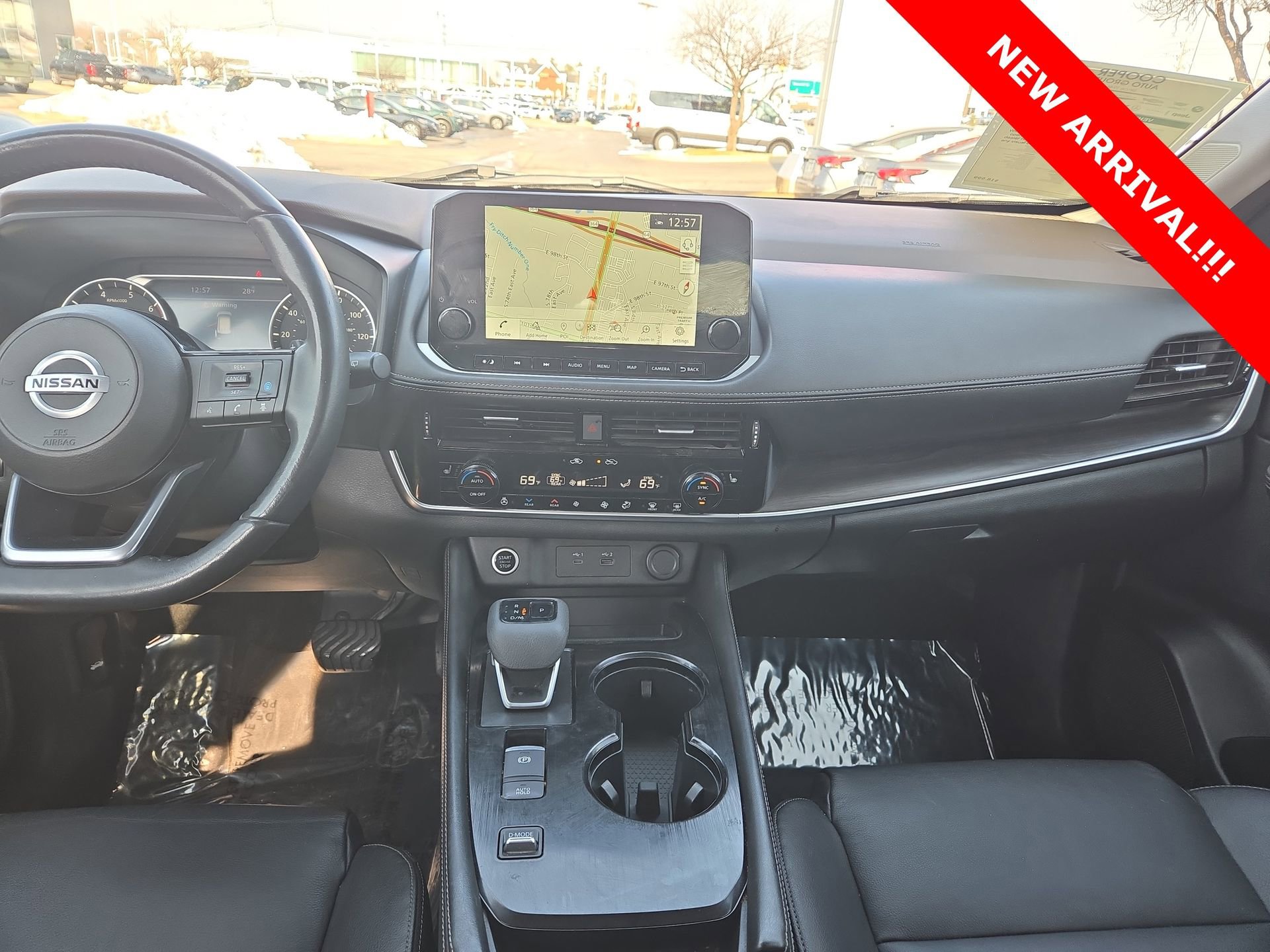 Used 2021 Nissan Rogue SL w/ Premium Package image 23