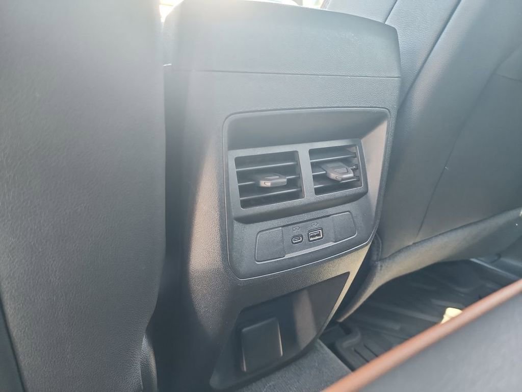 Certified 2023 GMC Canyon AT4 w/ AT4 Premium Package AWD/4WD image 21