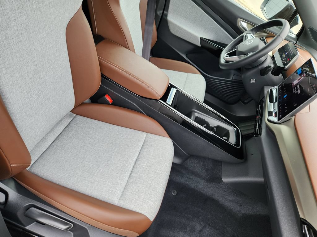Certified 2024 Volkswagen ID.4 Pro AWD/4WD image 11
