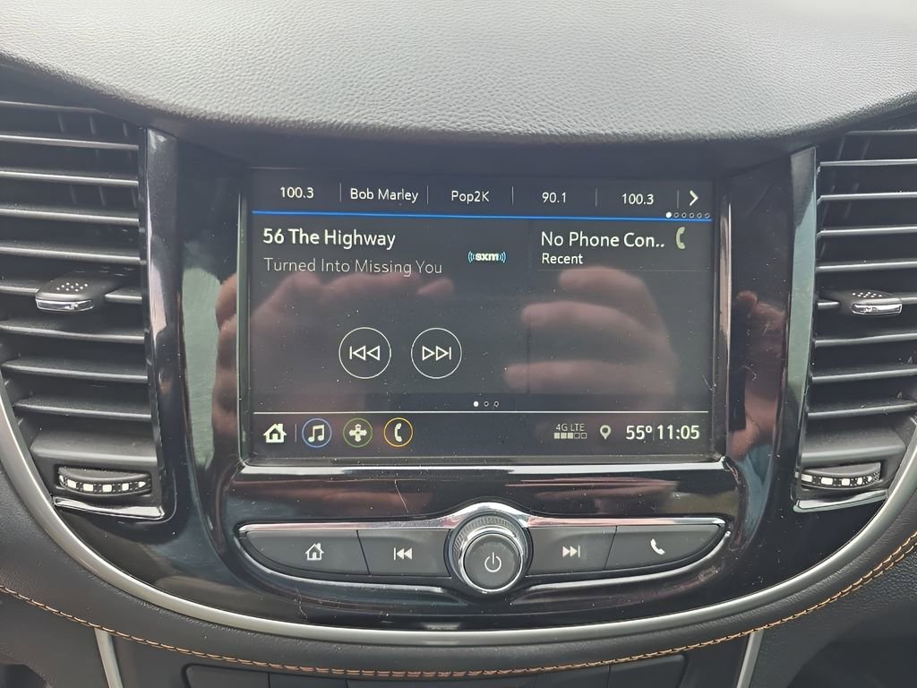 Used 2019 Chevrolet Trax LT w/ LT Convenience Package image 20