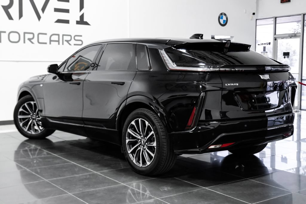 Used 2024 Cadillac Lyriq Sport AWD/4WD image 11