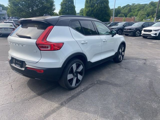 Used 2023 Volvo XC40 Recharge Ultimate w/ Protection Package Premier AWD/4WD image 13