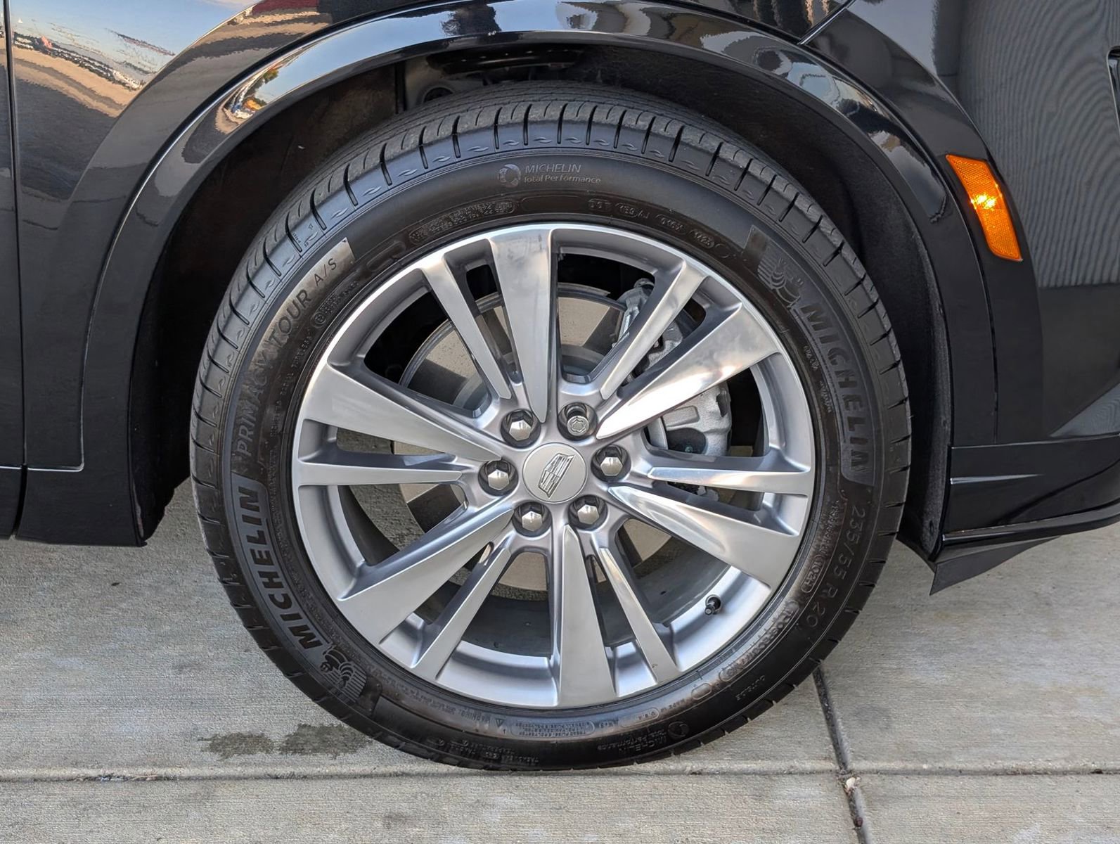 Used 2023 Cadillac XT6 Premium Luxury image 43