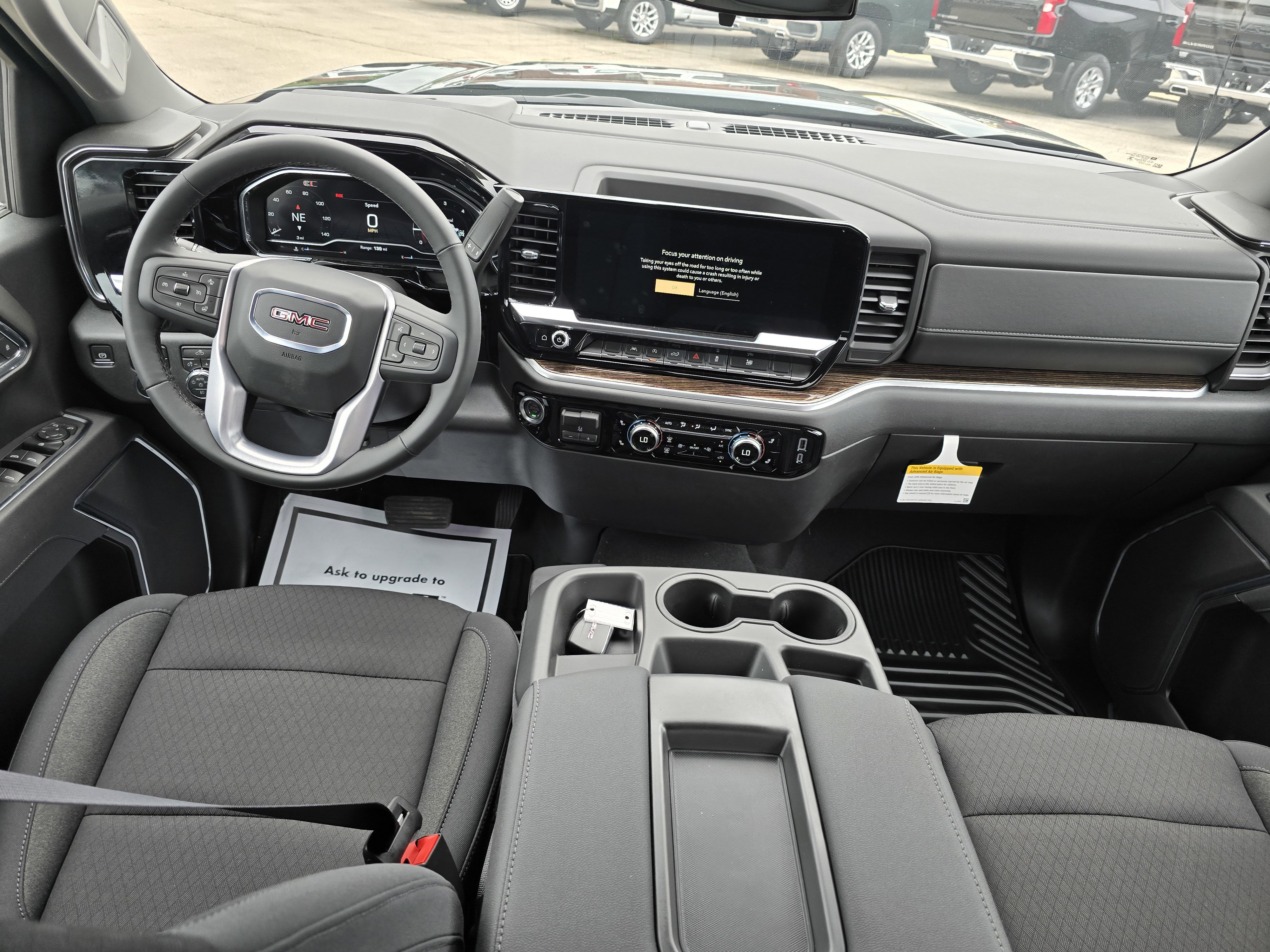 New 2025 GMC Sierra 1500 Elevation image 24