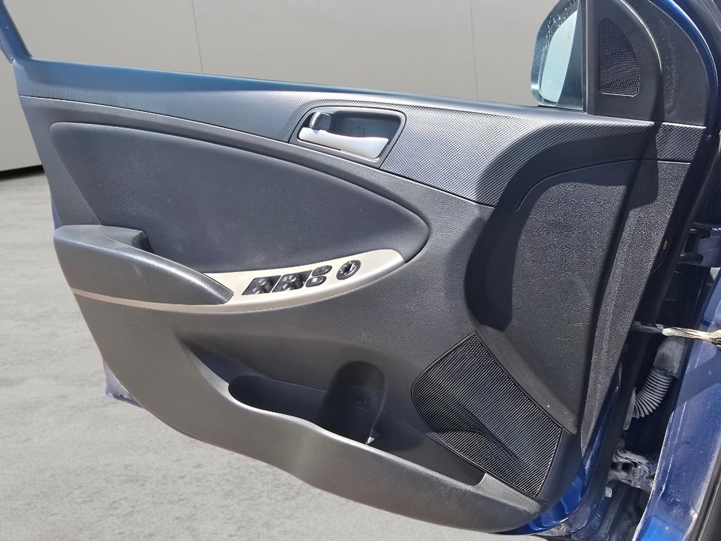 Used 2017 Hyundai Accent SE FWD image 24