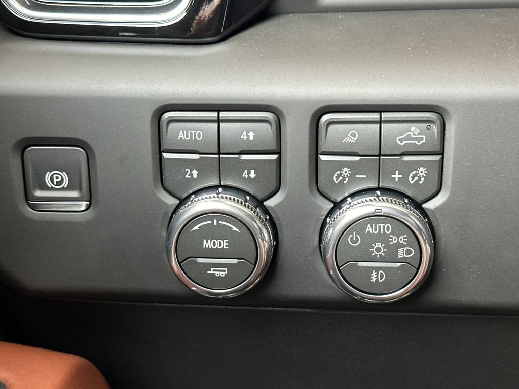 New 2026 GMC Sierra 2500 Denali Ultimate AWD/4WD image 30