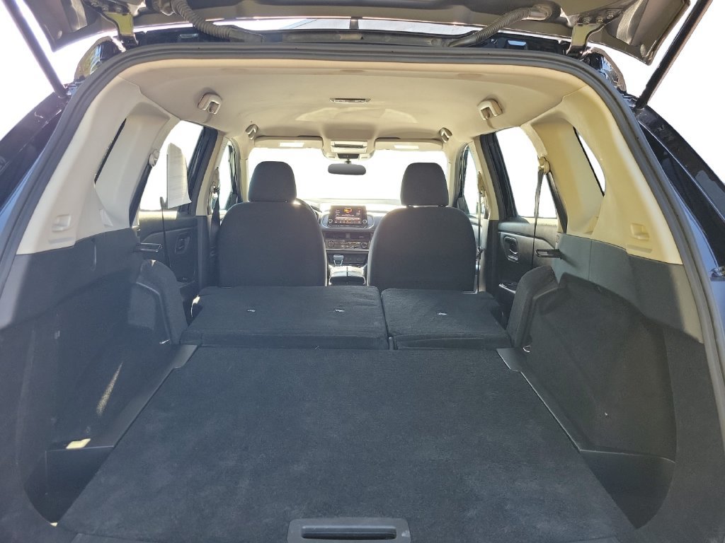 Used 2024 Nissan Rogue S AWD/4WD image 27